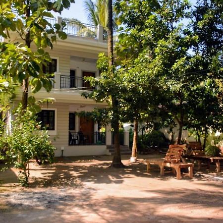 Dsk Studio Apartment, Siolim, Goa. Luaran gambar