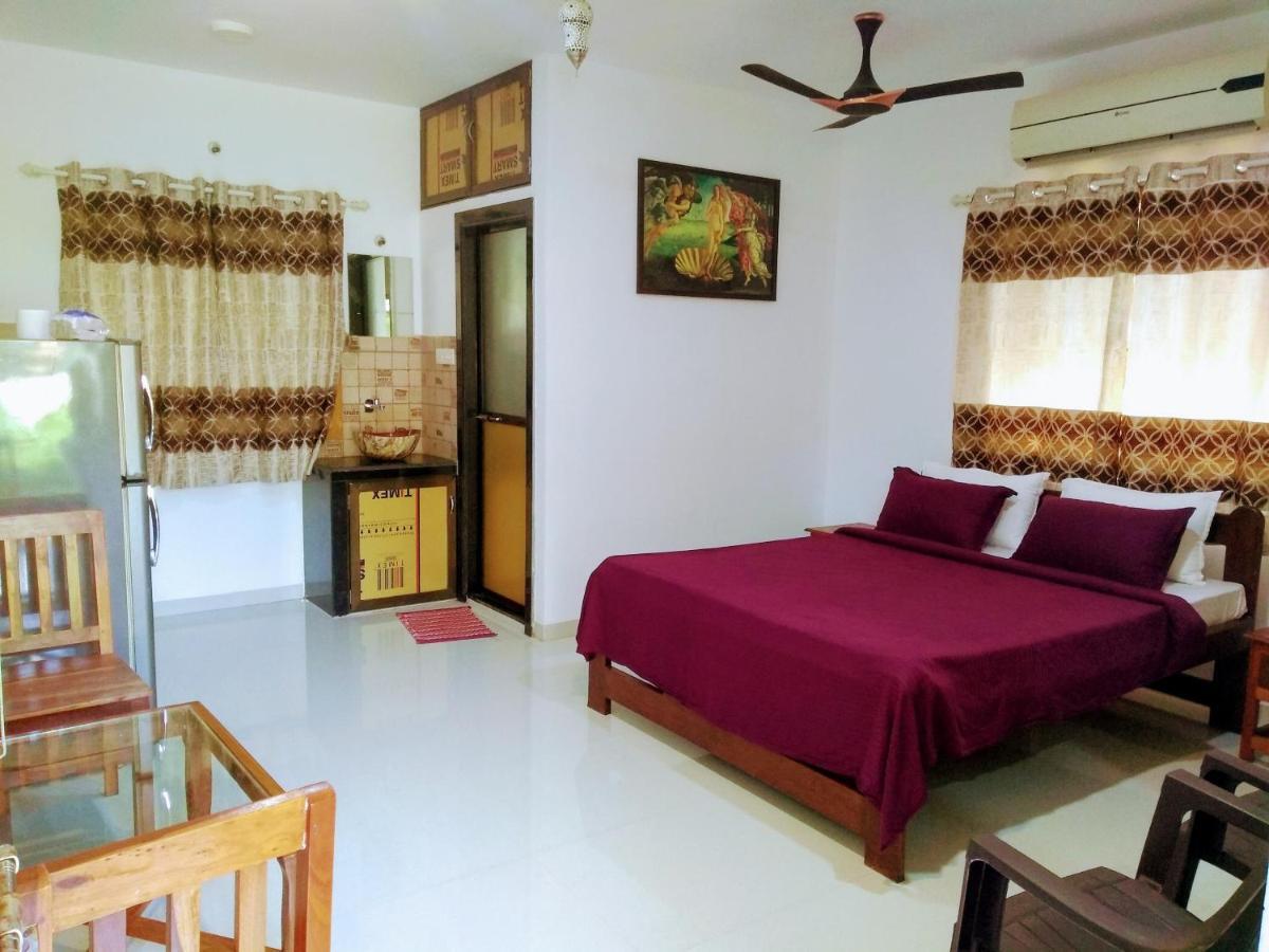 Dsk Studio Apartment, Siolim, Goa. Luaran gambar