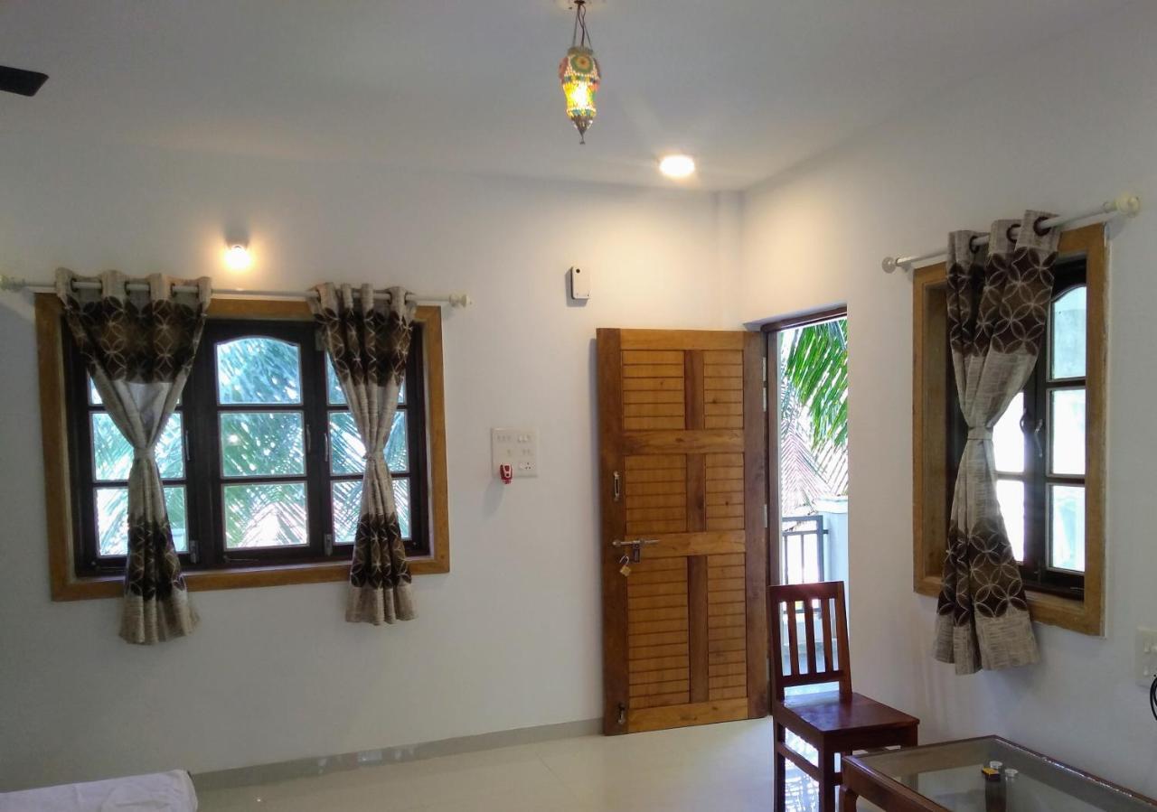 Dsk Studio Apartment, Siolim, Goa. Luaran gambar