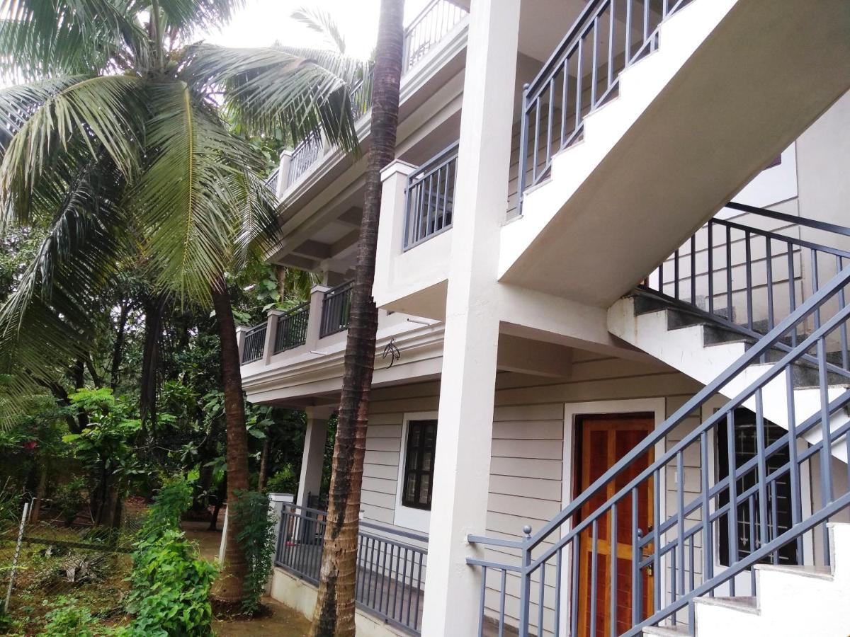 Dsk Studio Apartment, Siolim, Goa. Luaran gambar