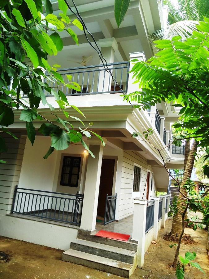 Dsk Studio Apartment, Siolim, Goa. Luaran gambar