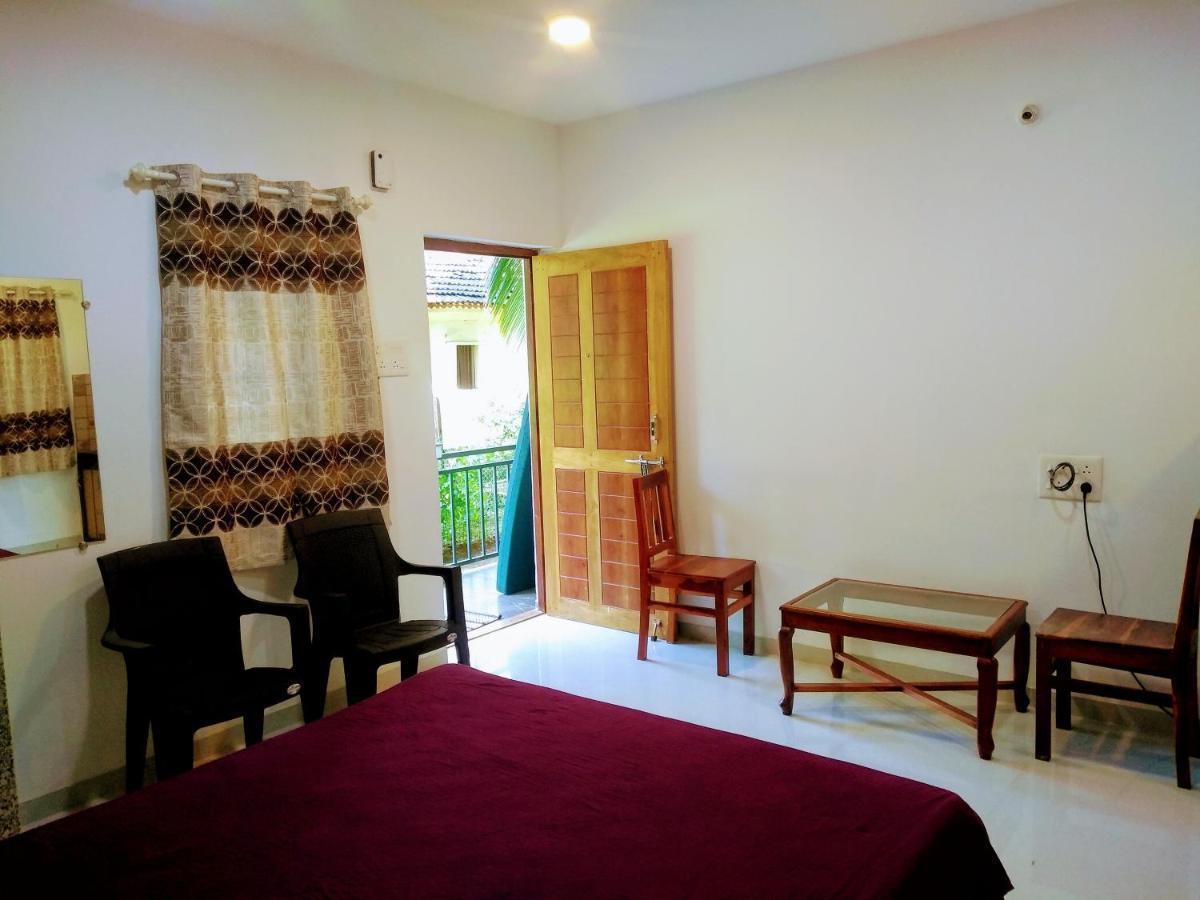 Dsk Studio Apartment, Siolim, Goa. Luaran gambar