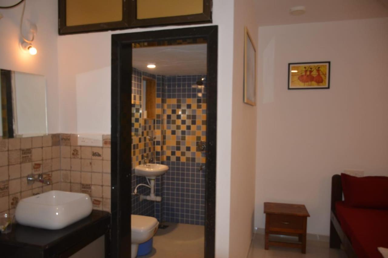 Dsk Studio Apartment, Siolim, Goa. Luaran gambar