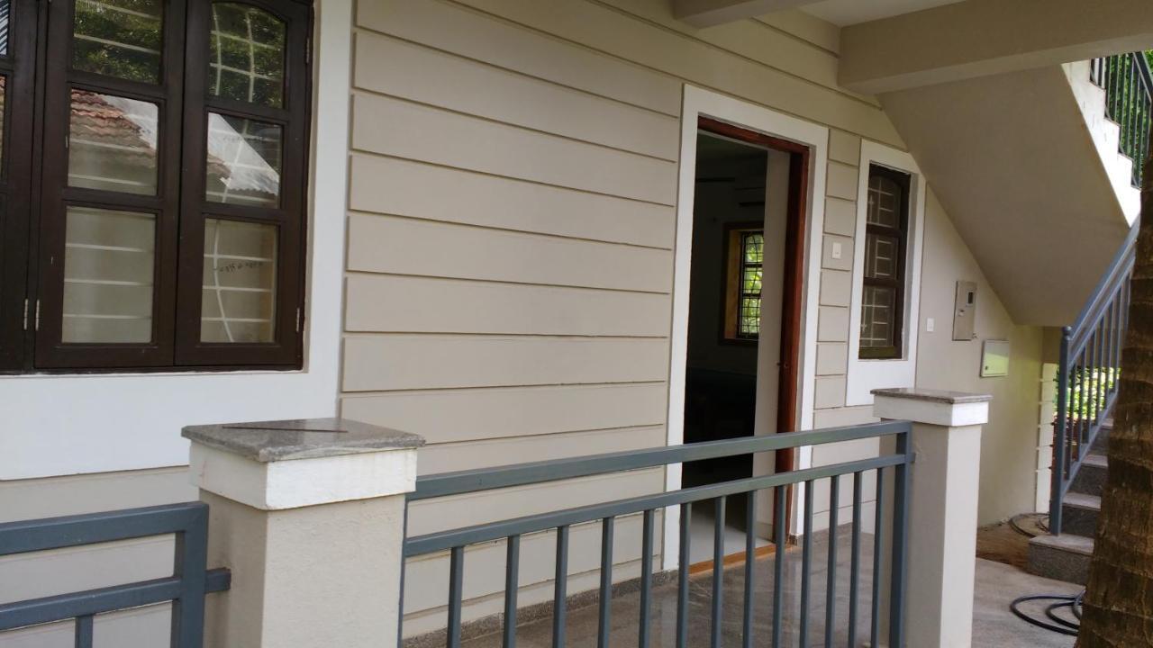 Dsk Studio Apartment, Siolim, Goa. Luaran gambar